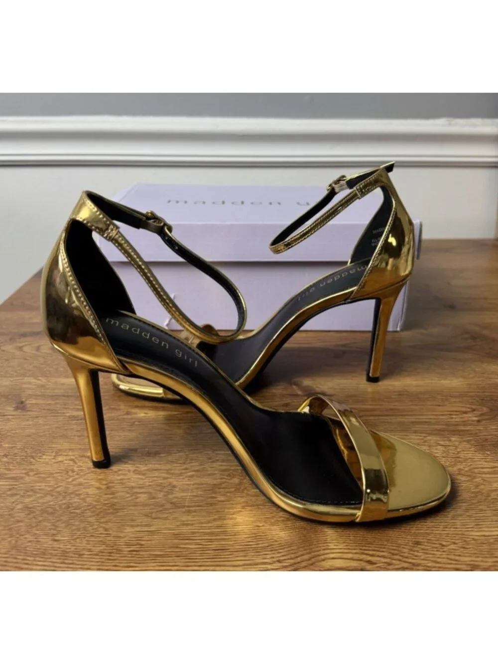 Madden Girl Brazen Two-Piece Stiletto Gold Size 8